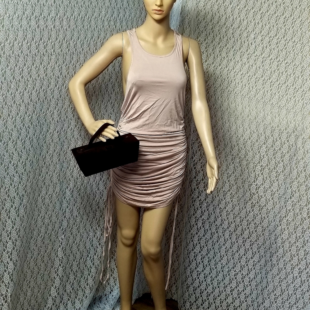 🆕️ *FINAL* Soft-Knit Racer-Back Ruched Dress - Picture 9 of 12